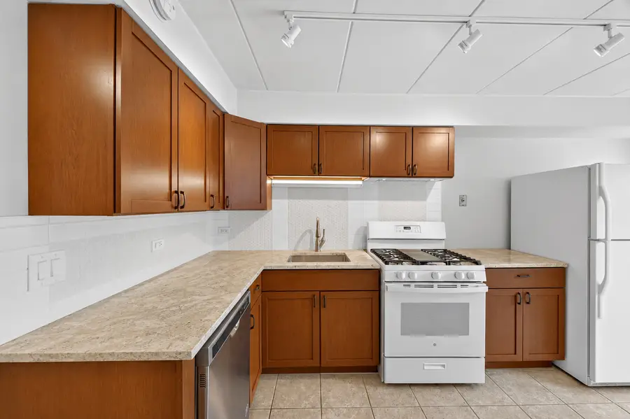 3175 W 115 Street #2W, Merrionette Park, IL 60803 - #3
