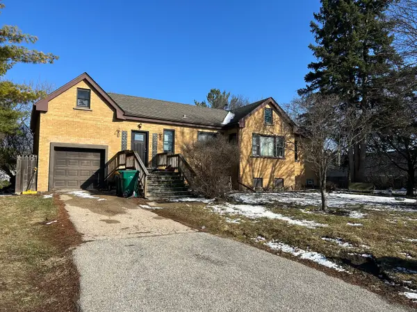 267 10th Street, Wheeling, IL 60090