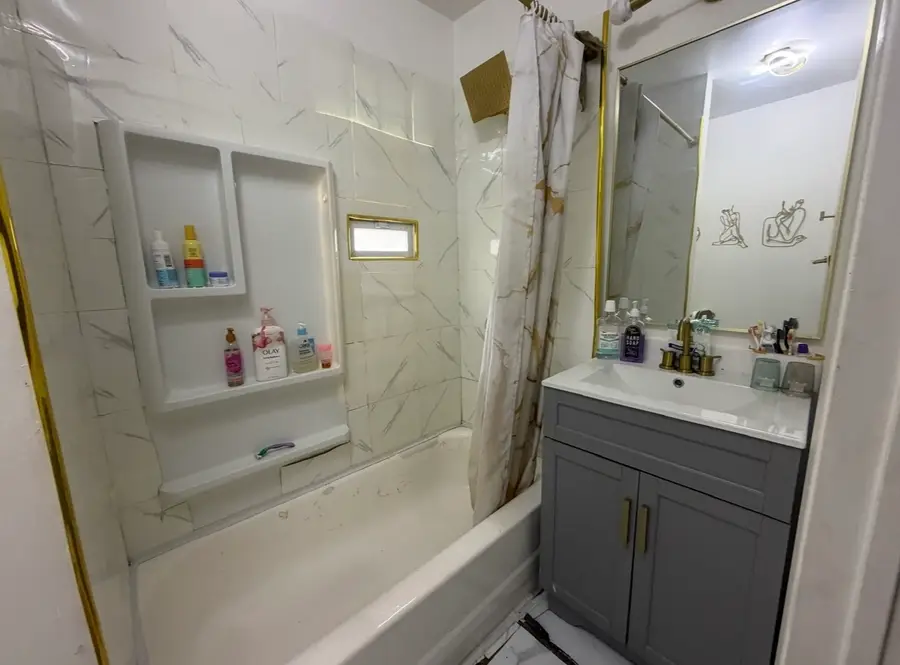 5444 W Walton Avenue, Chicago, IL 60651 - #3