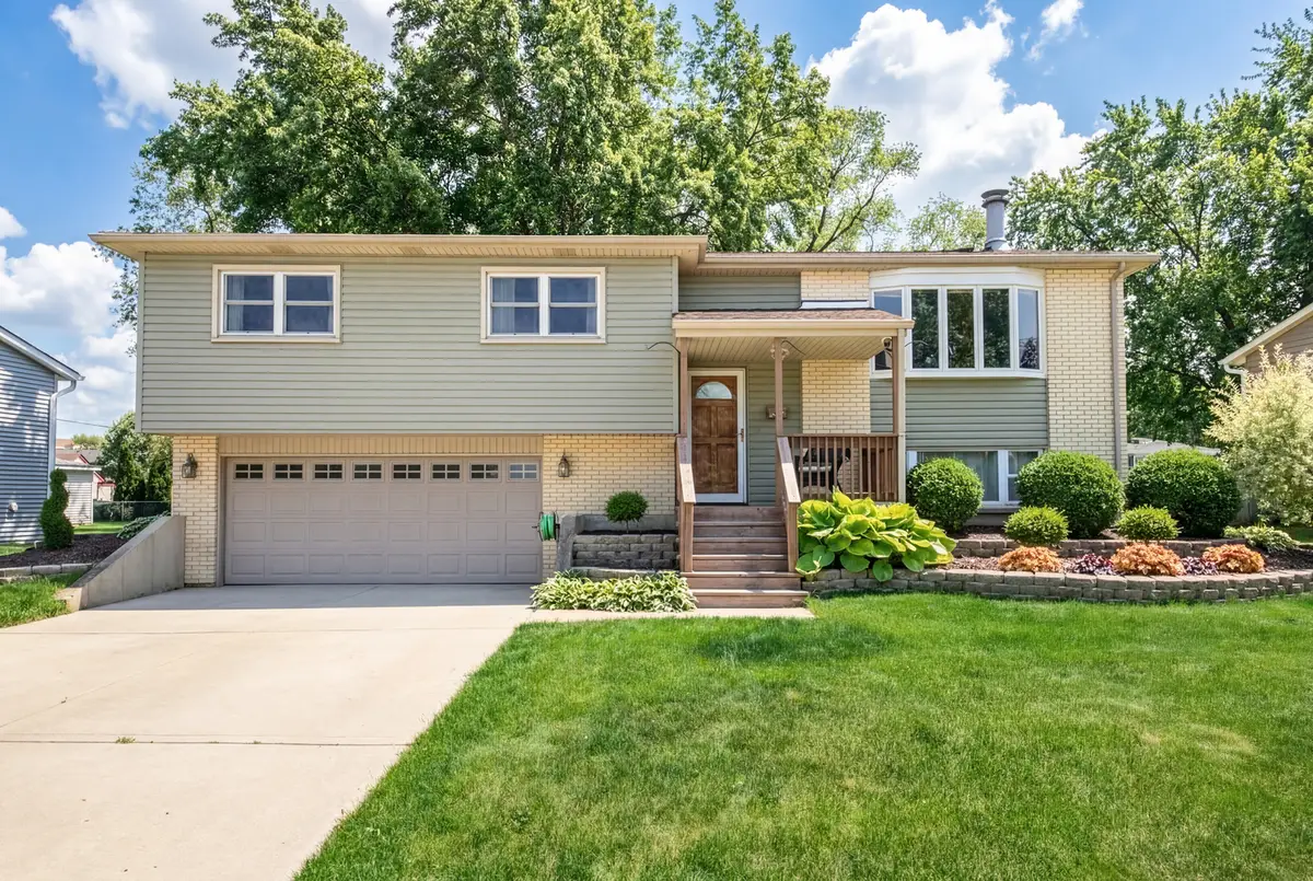 2413 Sioux Avenue, Woodridge, IL 60517 - #1