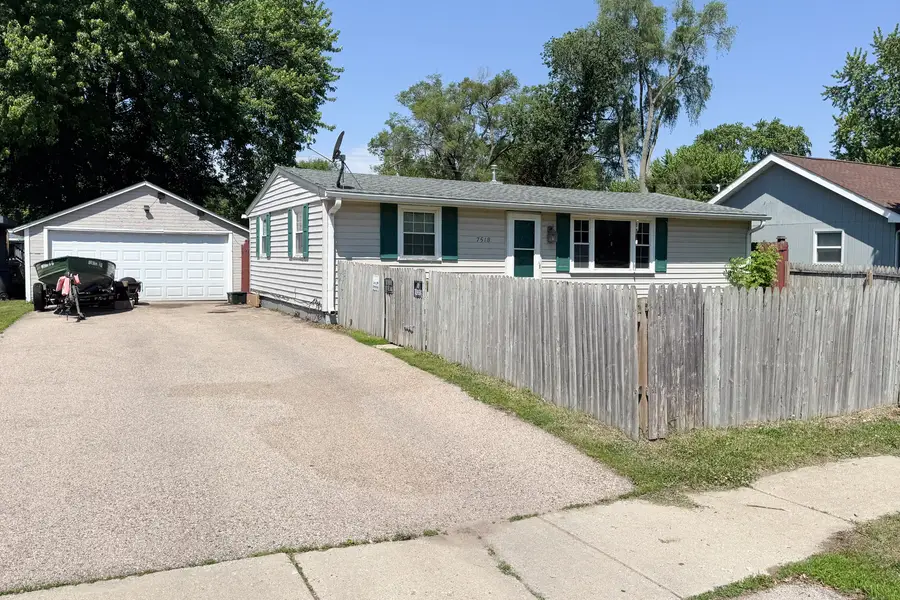 7518 Mildred Road, Machesney Park, IL 61115 - #2