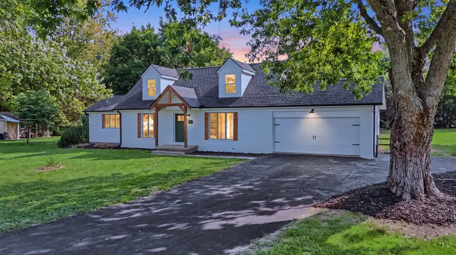 Address Withheld By Seller, Mahomet, IL 61853 - #2