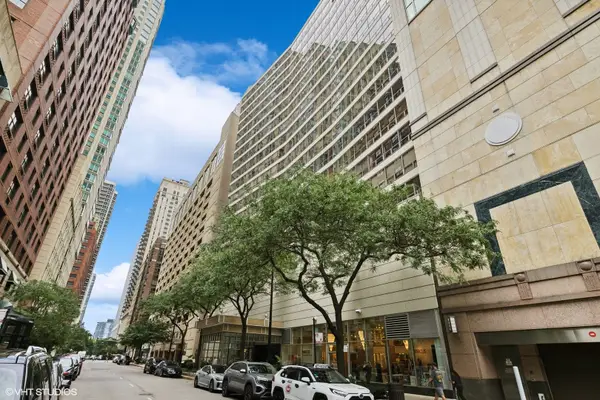 110 E Delaware Place #1902, Chicago, IL 60611
