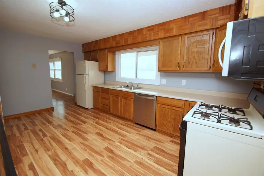 3618 Magnolia Court, Bettendorf, IA 52722 - #3