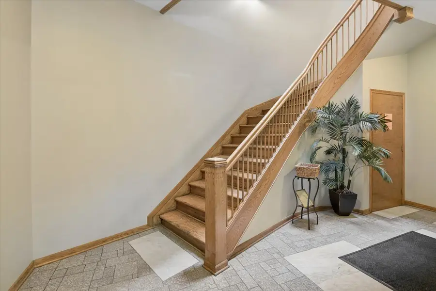 6417 S Minerva Avenue #3-SW, Chicago, IL 60637 - #2