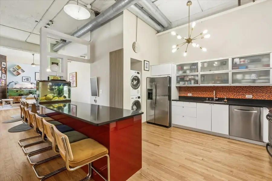 1800 W Roscoe Street #521, Chicago, IL 60657 - #2