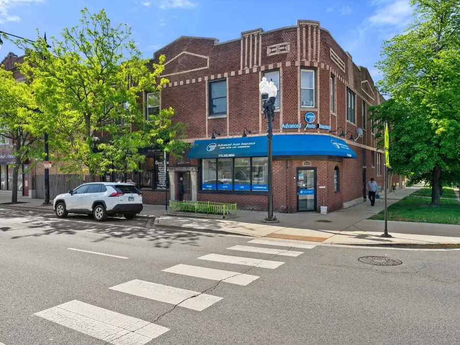 3951 N St Louis Avenue #1, Chicago, IL 60618 - #2