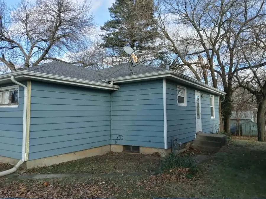 2416 Ashland Avenue, Rockford, IL 61101 - #3