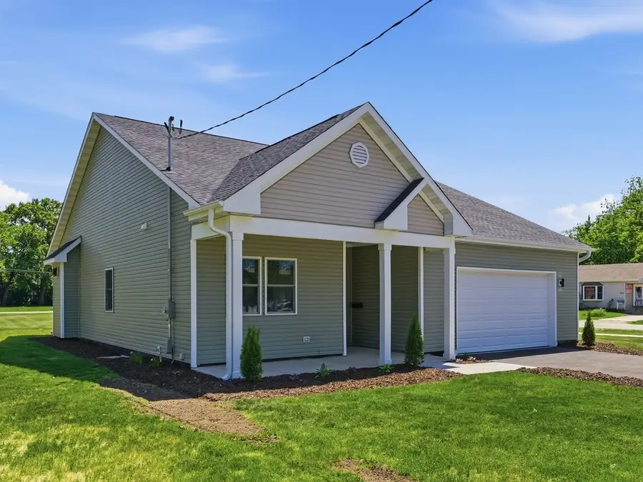 17 W Dearborn Street, Plano, IL 60545 - #3