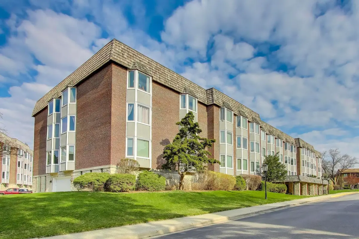 400 Ascot Drive #1M, Park Ridge, IL 60068 - #1