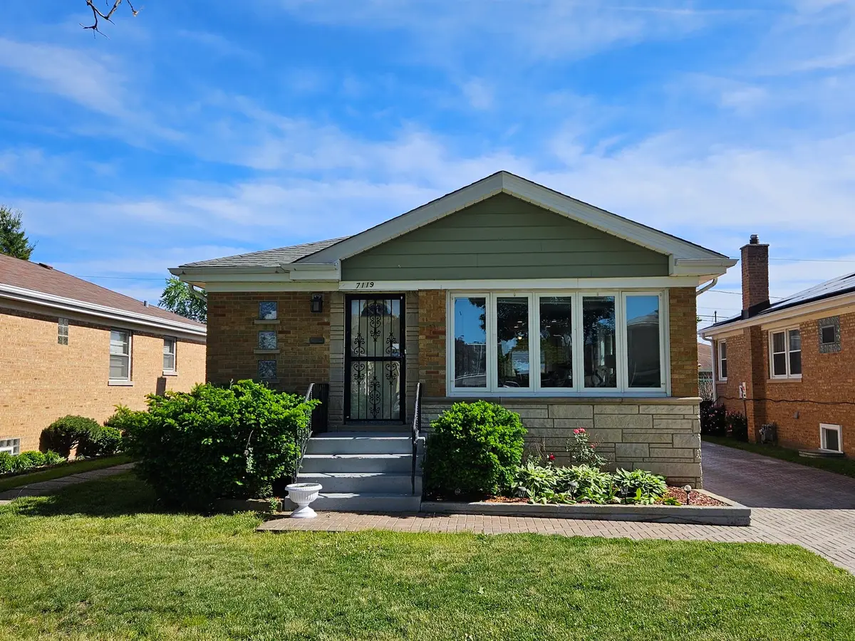 7119 W Sunnyside Avenue, Norridge, IL 60706 - #1