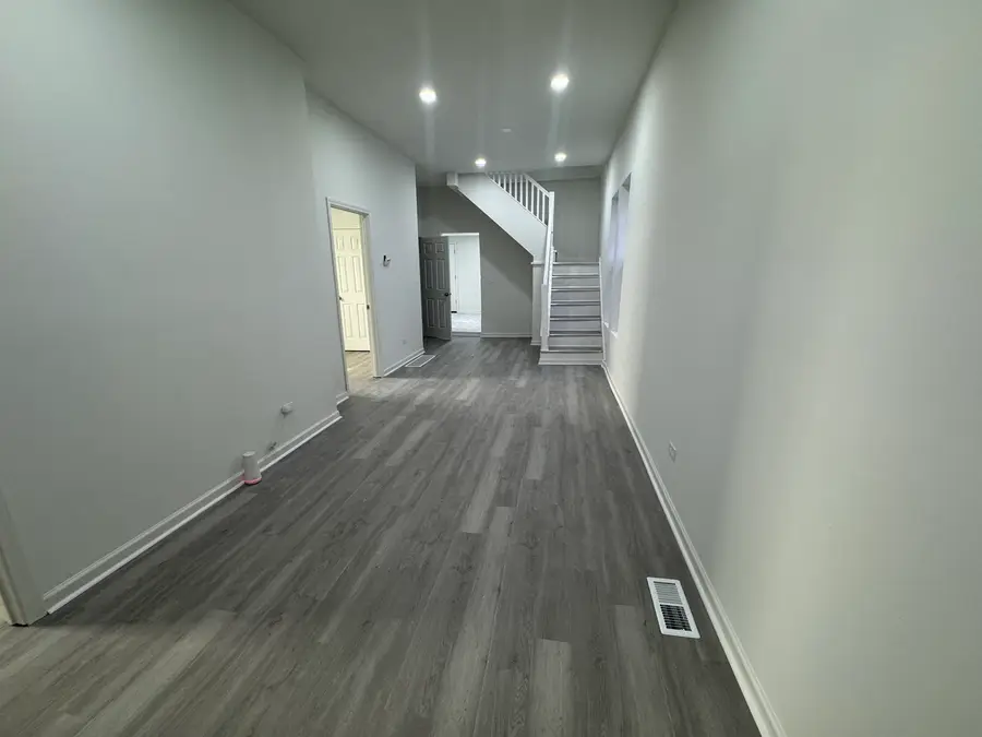 11333 S Edbrooke Avenue, Chicago, IL 60628 - #2
