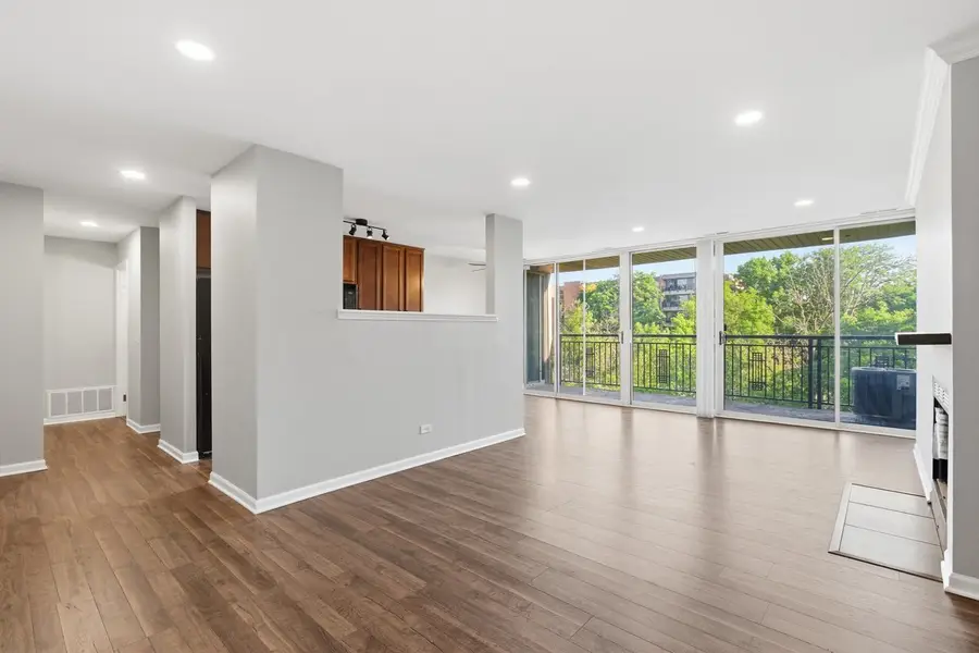 6000 Oakwood Drive #4H, Lisle, IL 60532 - #3
