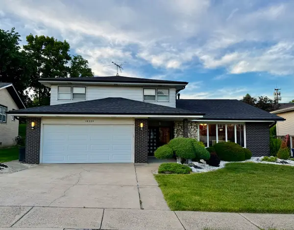 10359 Winter Park Drive, Palos Hills, IL 60465