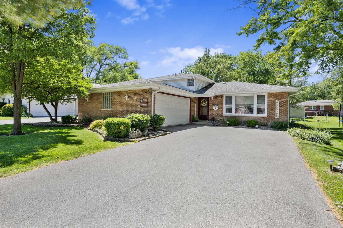 19200 S Champlain Avenue, Glenwood, IL 60425 - #1