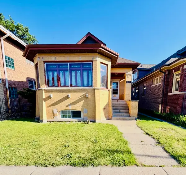 3005 W 55th Street, Chicago, IL 60632