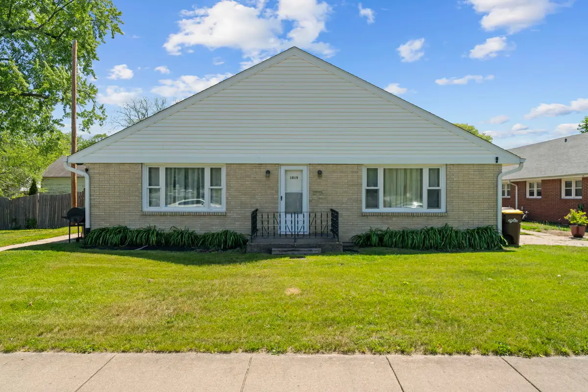 1819 Logan Street, Rockford, IL 61103 - #1