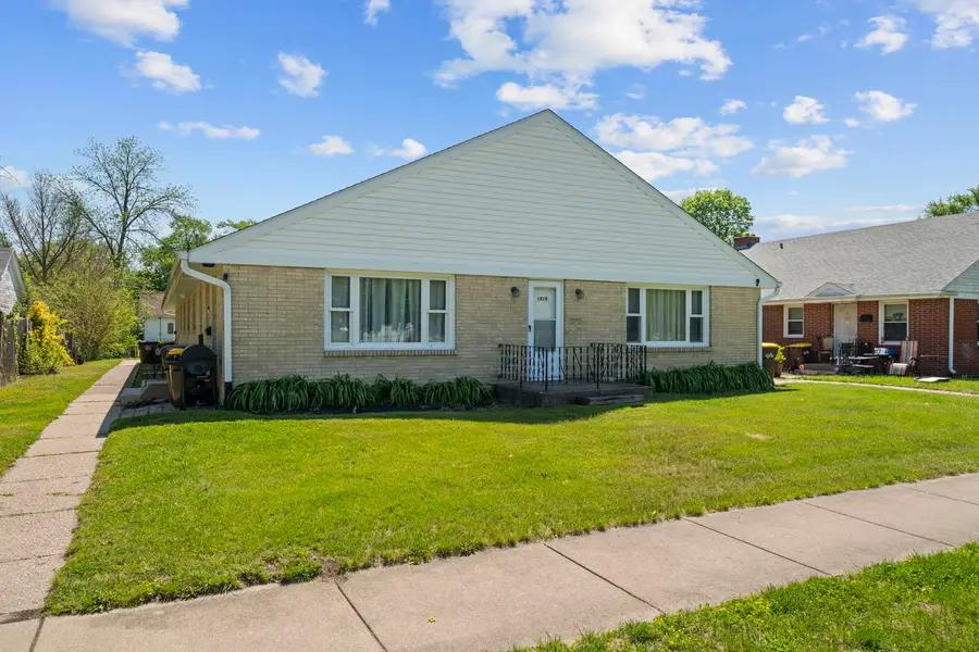 1819 Logan Street, Rockford, IL 61103 - #2