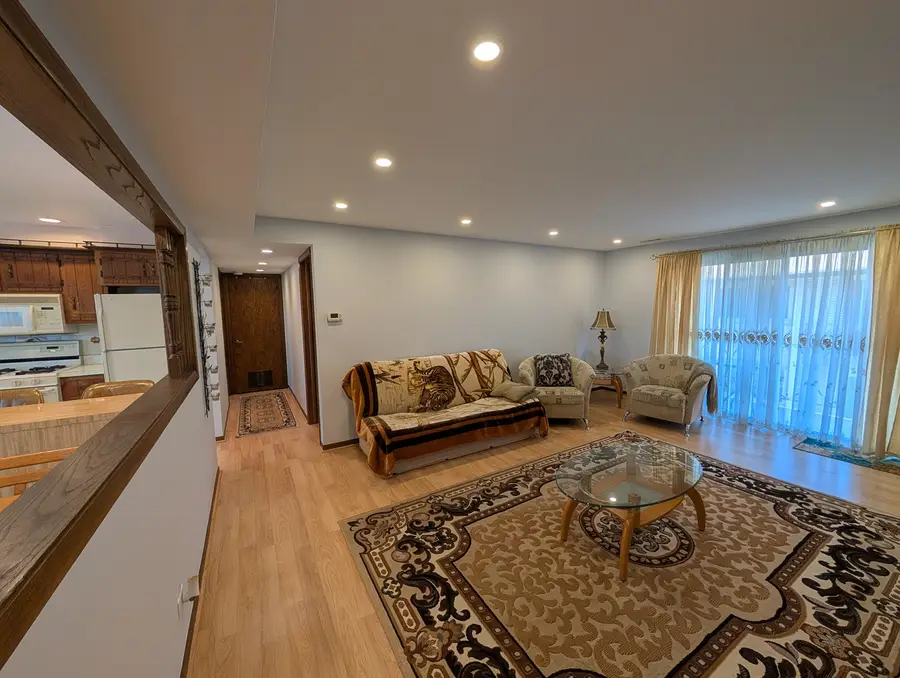 5516 W Windsor Avenue #3M, Chicago, IL 60630 - #3