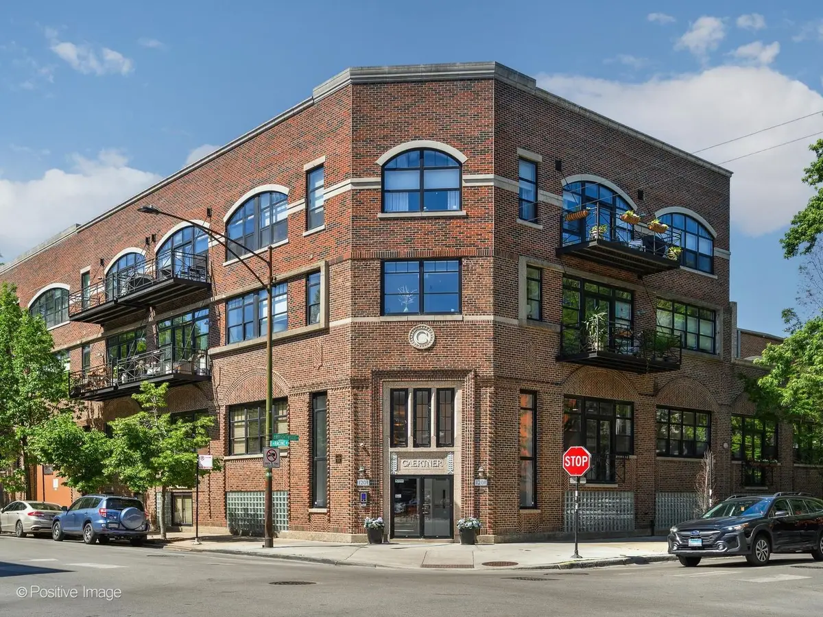 1201 W Wrightwood Avenue #7, Chicago, IL 60614 - #1