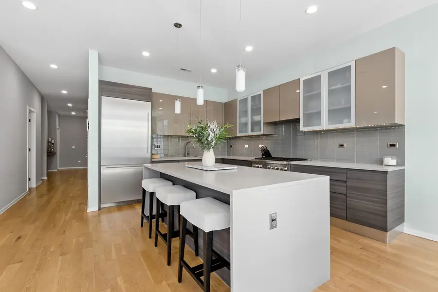 456 N Carpenter Street #2, Chicago, IL 60642 - #2