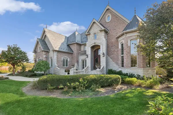 1051 Oakmont Court, Woodstock, IL 60098