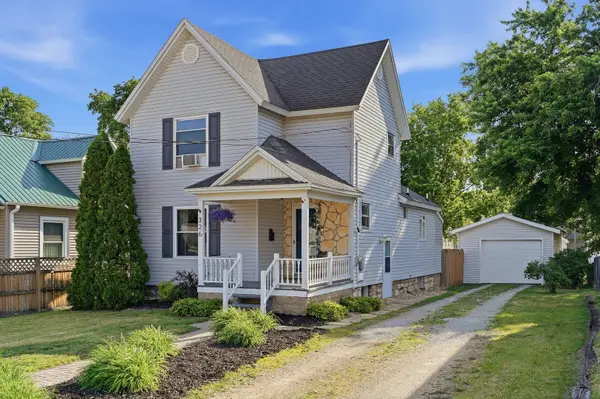326 Logan Avenue, Dixon, IL 61021