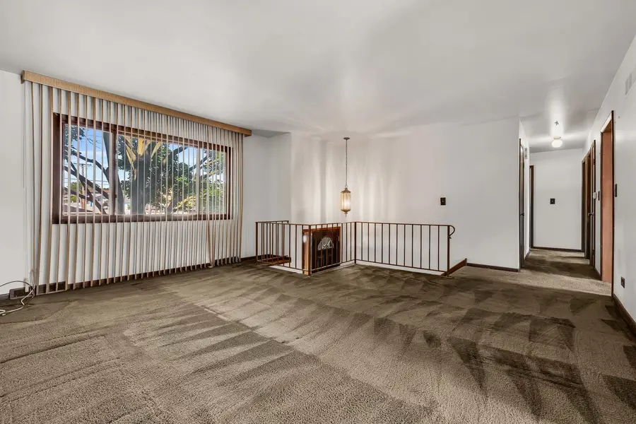 409 Marion Street, Roselle, IL 60172 - #3