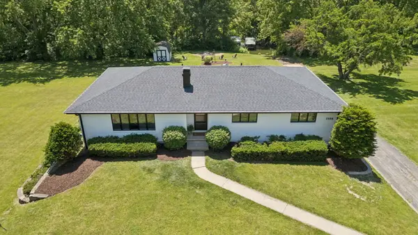 1598 Lake Holiday Drive, Lake Holiday, IL 60548