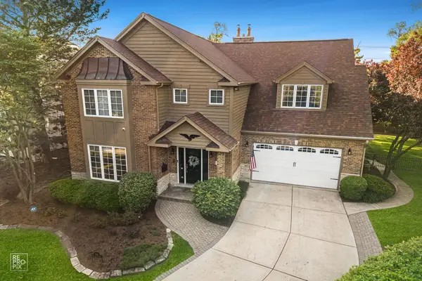 501 Wedgewood Court, Hinsdale, IL 60521