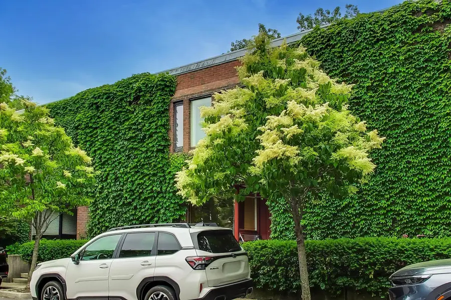 5508 S Kenwood Avenue, Chicago, IL 60637 - #3