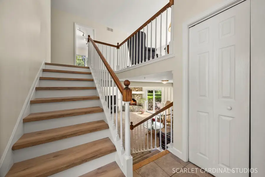 N385 Silverleaf Boulevard, Wheaton, IL 60187 - #2
