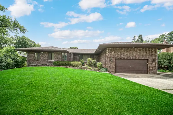 3620 Douglas Road, Downers Grove, IL 60515