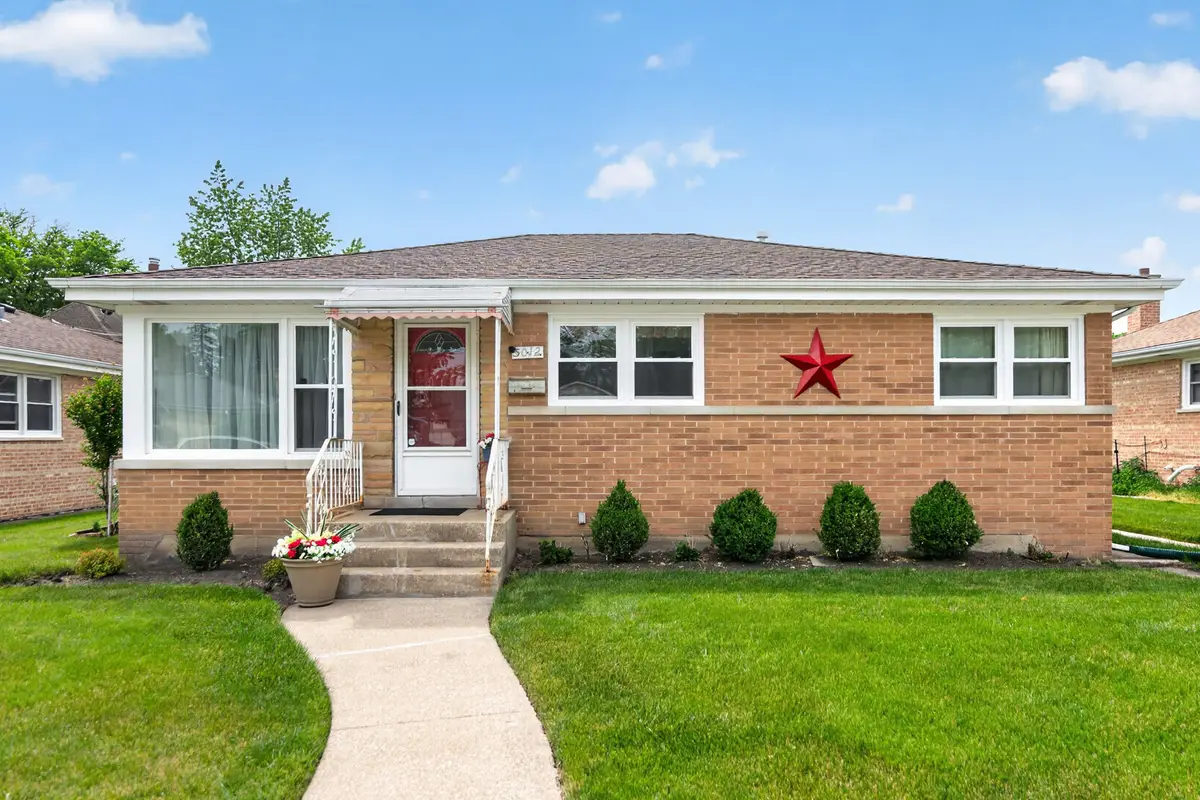5012 N Busse Avenue, Chicago, IL 60656 - #1