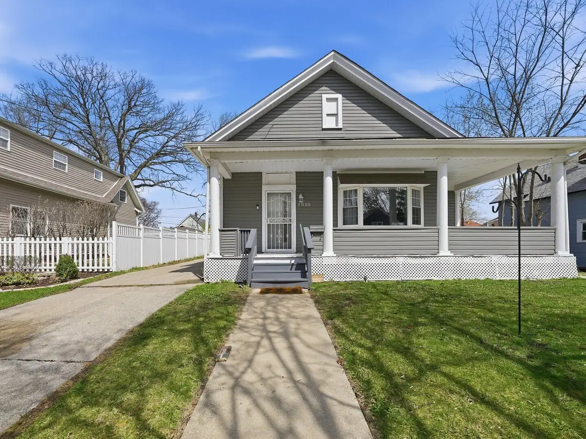2520 Walnut Street, Blue Island, IL 60406 - #1