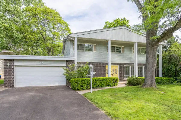 1227 Lynn Terrace, Highland Park, IL 60035