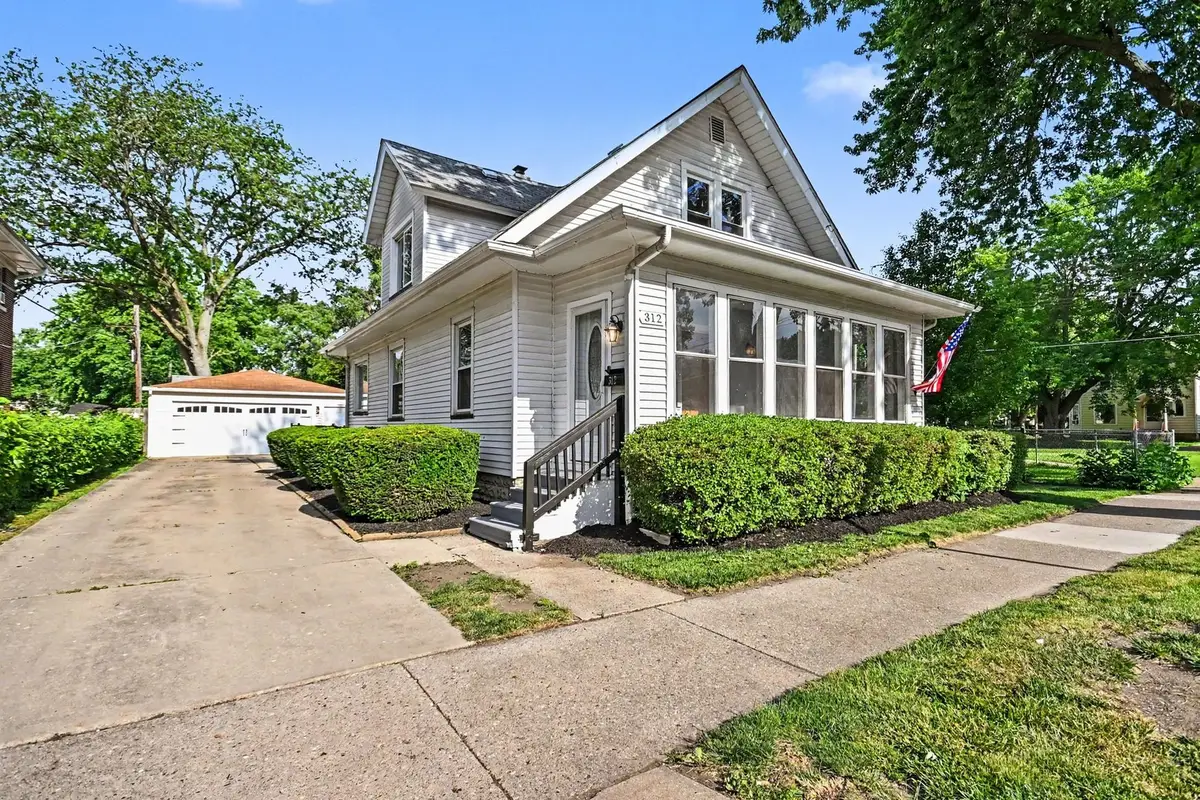 312 N Locust Street, Aurora, IL 60506 - #1