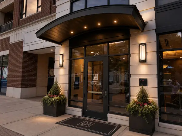 850 Village Center Drive #206, Burr Ridge, IL 60527