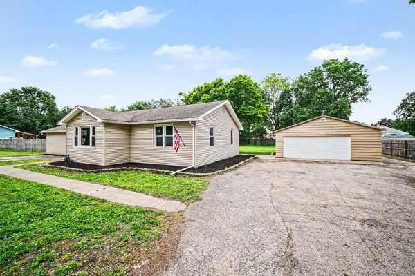 936 Old Indian Trail, Aurora, IL 60506