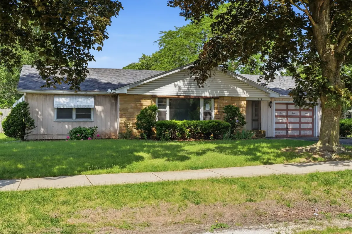934 Pennsylvania Avenue, Aurora, IL 60506 - #1
