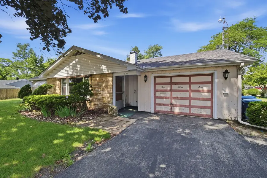 934 Pennsylvania Avenue, Aurora, IL 60506 - #3