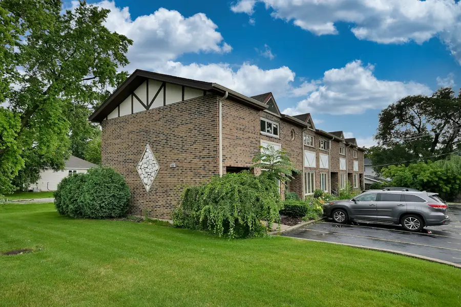 214 N West Avenue #1, Elmhurst, IL 60126 - #3