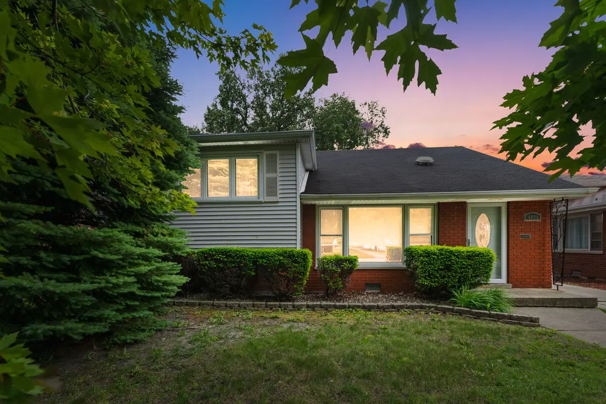 4821 W 105th Street, Oak Lawn, IL 60453 - #1