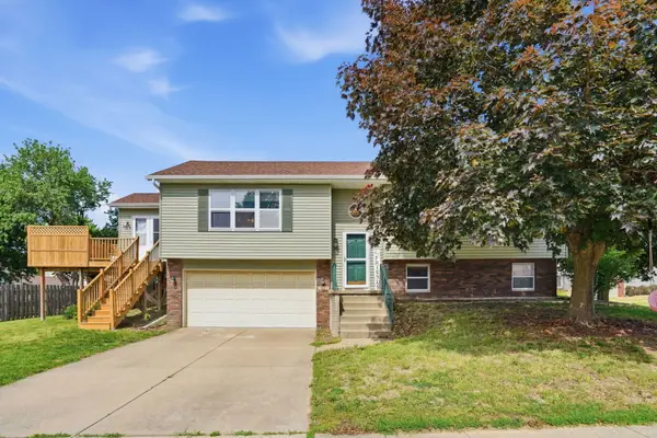 6010 N Hancock Avenue, Davenport, IA 52806