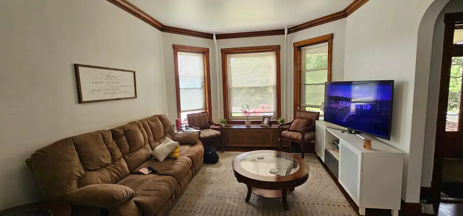 3823 N Bernard Street, Chicago, IL 60618 - #3