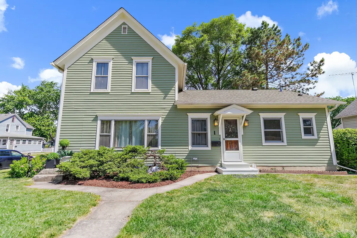 1 Adams Street, East Dundee, IL 60118 - #1