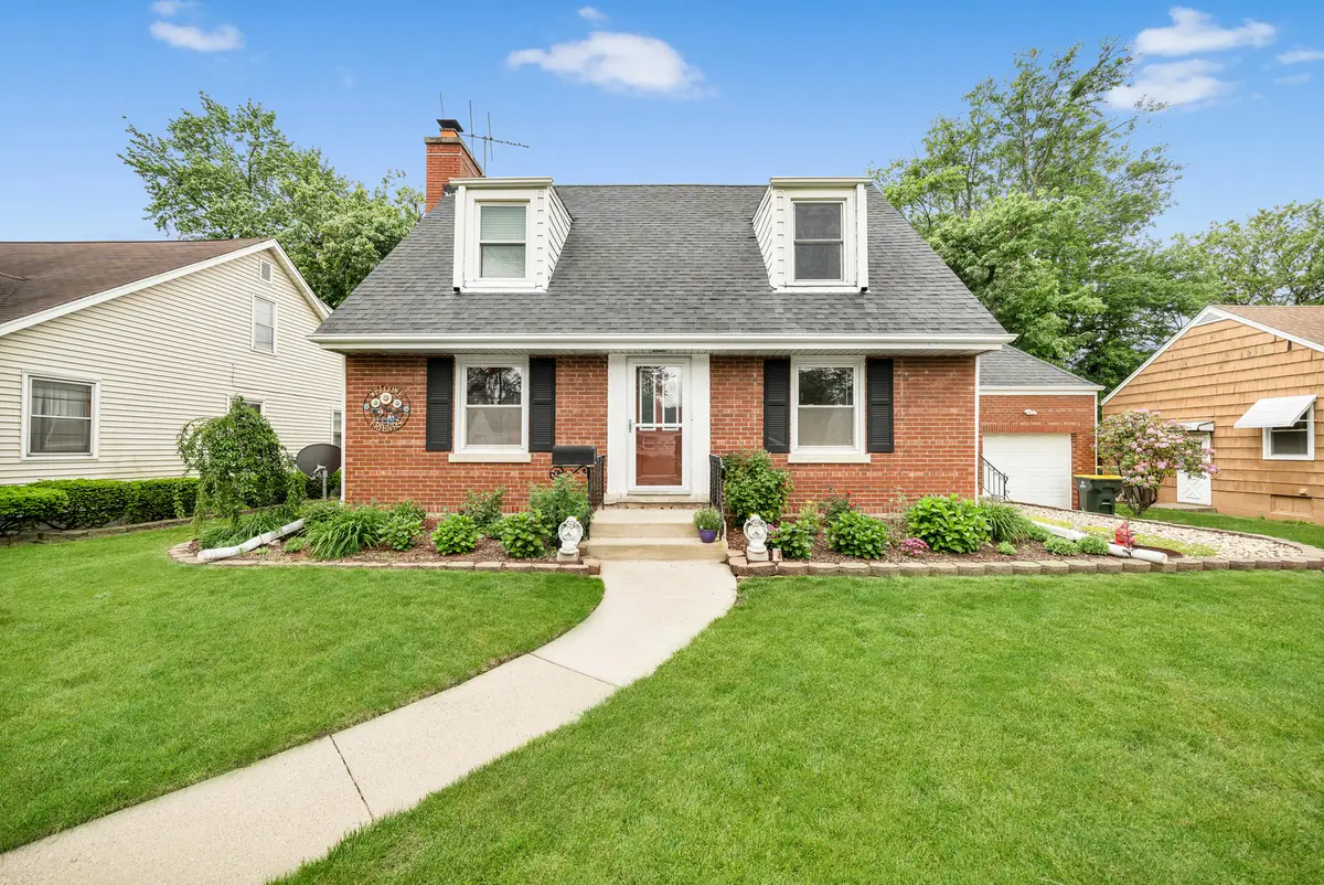18148 State Line Avenue, Lansing, IL 60438 - #1