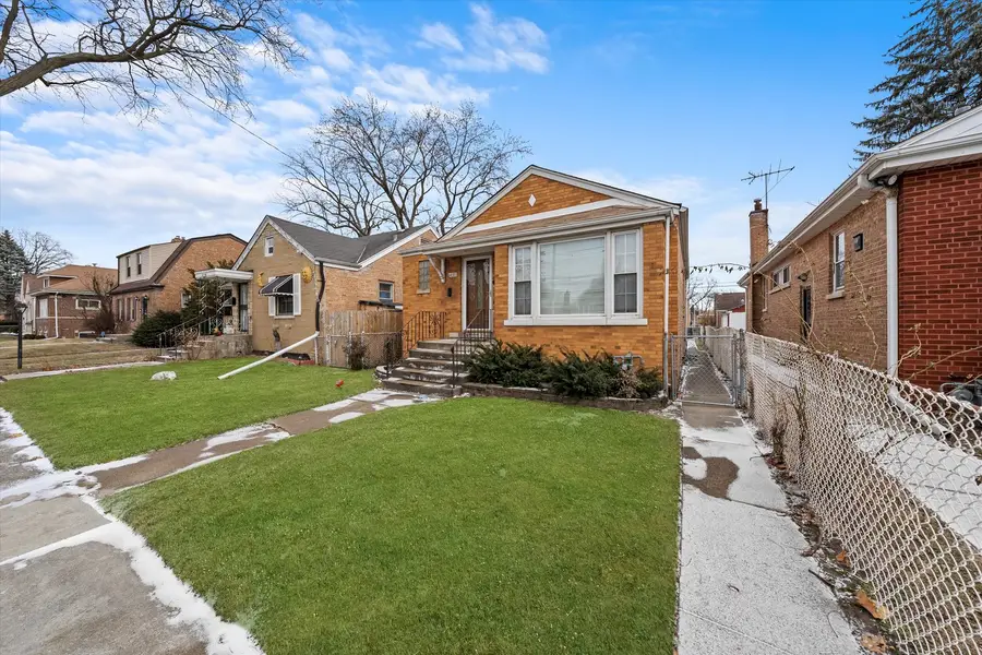 14315 S Lowe Avenue, Riverdale, IL 60827 - #2