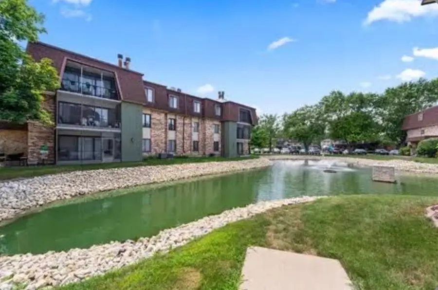 9186 South Road #D, Palos Hills, IL 60465 - #2