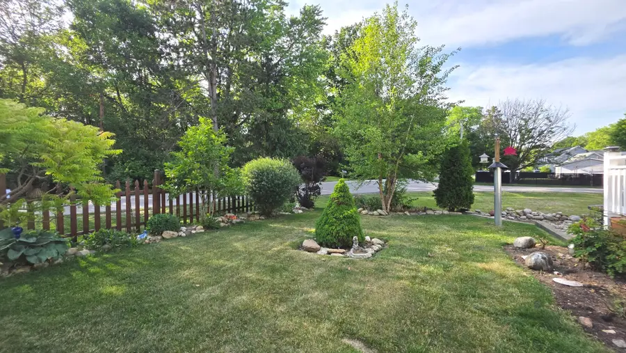 5210 Hilltop Drive, Wonder Lake, IL 60097 - #3